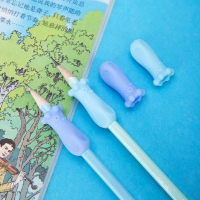得力69353，系列学生儿童握笔器（1/24/288）矫姿握笔护套宝宝写字矫正铅笔