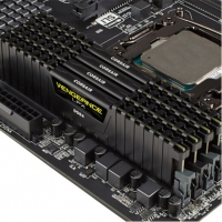 美商海盗船(USCORSAIR)DDR4 3000 8GB 台式机内存条 复仇者LPX系列