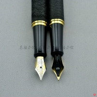 英雄1519绒砂黑杆金夹钢笔，铱金笔，练字书法绘画学生办公铱金墨水礼品钢笔