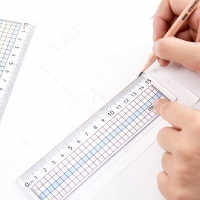 得力71980，18cm透明素材直尺学生文具用品工具尺子数学尺子量尺