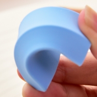 得力71088，托马斯橡皮擦（1/24/864）学生用彩色卡通橡皮擦得干净TPR材质 