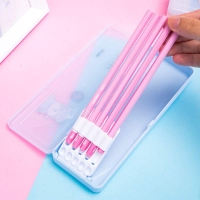 得力70856，带笔插设计汪星人文具盒(1/12/144)学生儿童多功能铅笔盒小巧便携耐用塑料文具盒